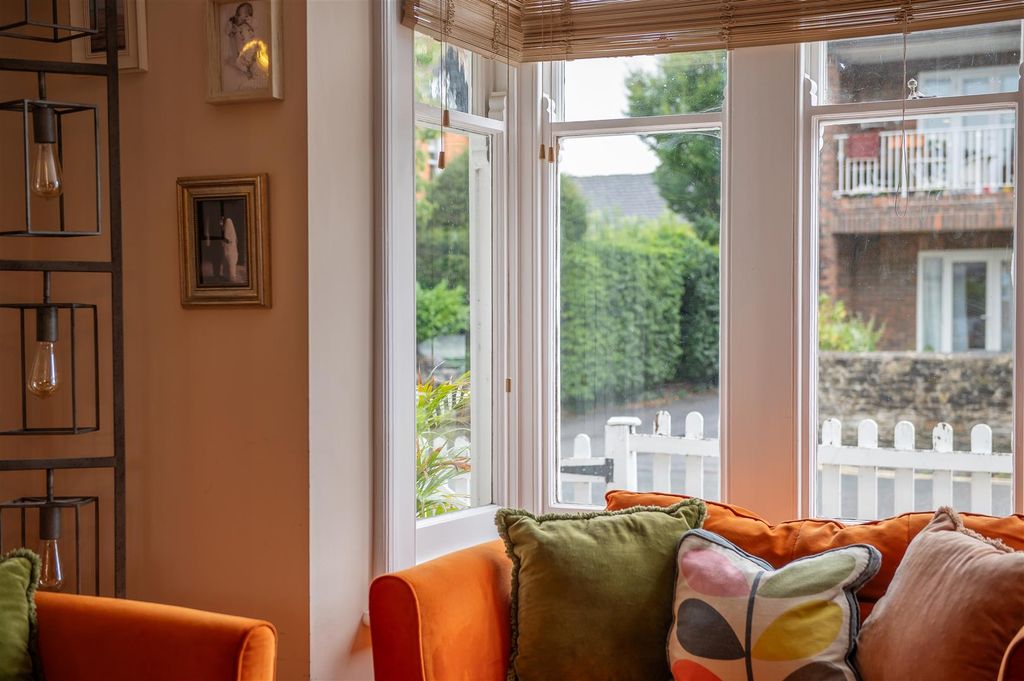 Additional image 3 of 3 bed terraced house for saleHensington Road, Woodstock OX20