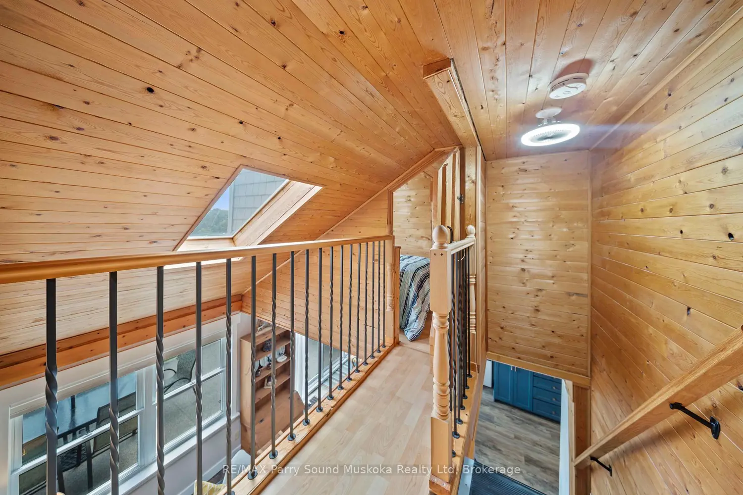 Additional image 13 of 16 Golden Horseshoe Lane