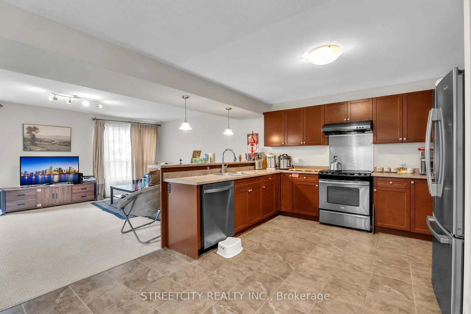 Additional image 6 of 1189 Sandbar Street