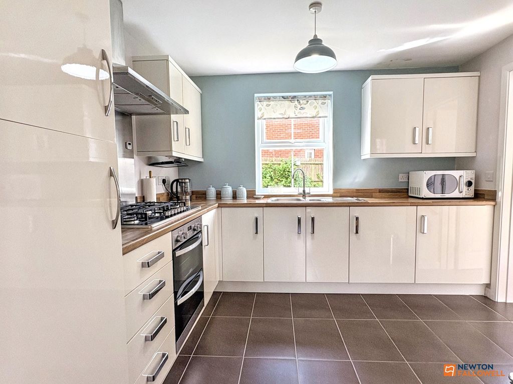 Additional image 7 of 3 bed detached house for saleHeadstock Close, Coalville LE67