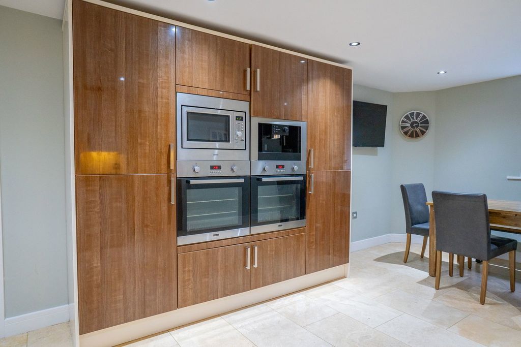 Additional image 6 of 4 bed barn conversion for saleThe Threshing Barn, Cranshaw Lane, Widnes WA8