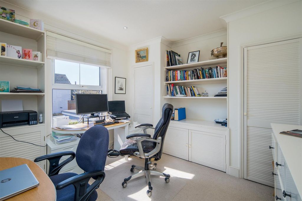 Additional image 16 of 4 bed detached house for saleYarmouth, Isle Of Wight PO41