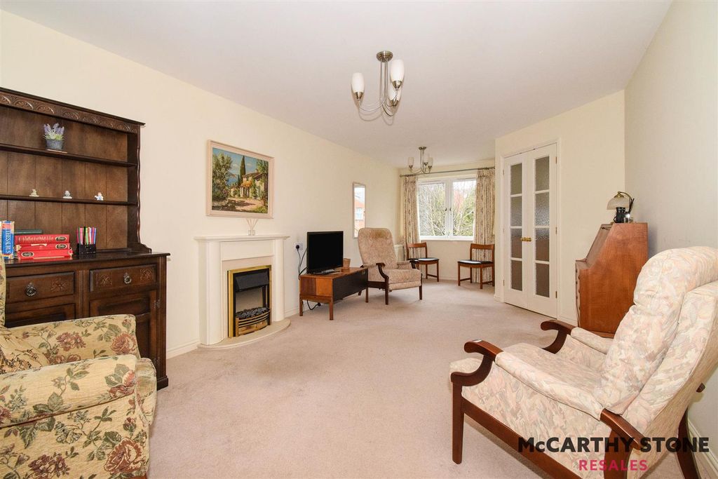 Additional image 2 of 1 bed flat for saleRowleys Court, Sandhurst Street, Oadby, Leicester LE2