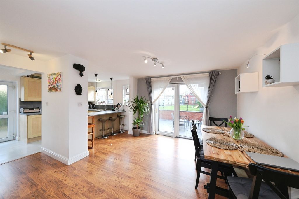 Additional image 4 of 3 bed semi-detached house for saleHallam Fields, Castle Donington, Derby DE74