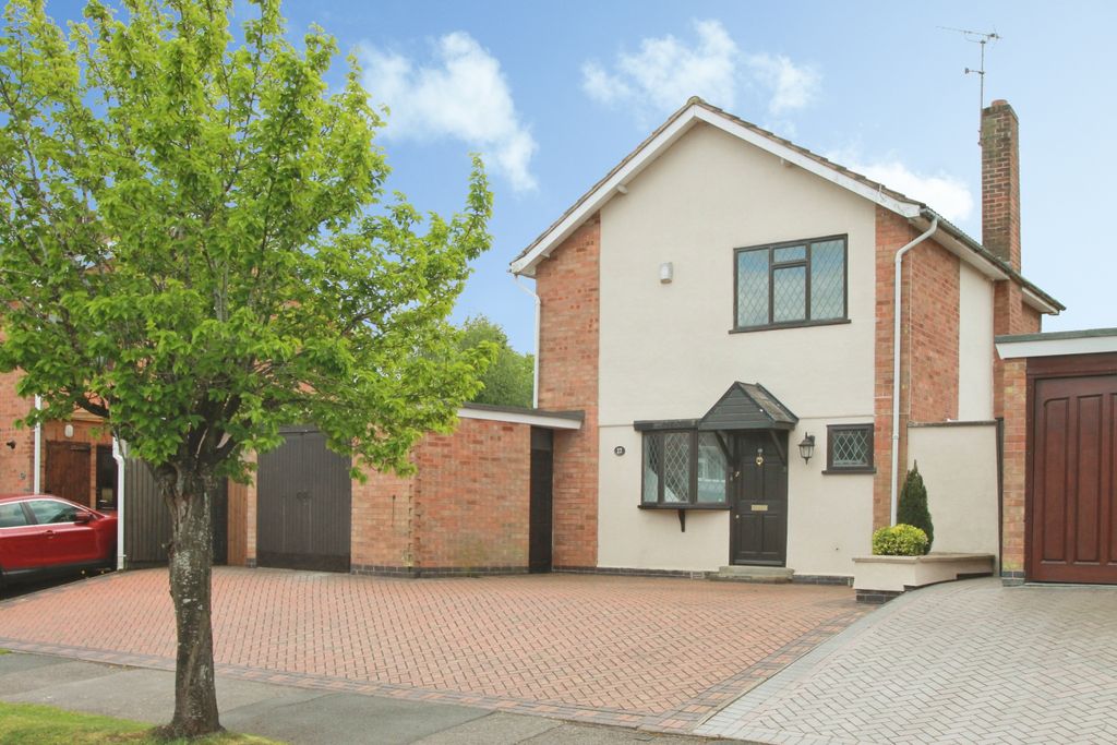 3 bed detached house for saleSalcombe Drive, Glenfield, Leicester, Leicestershire LE3