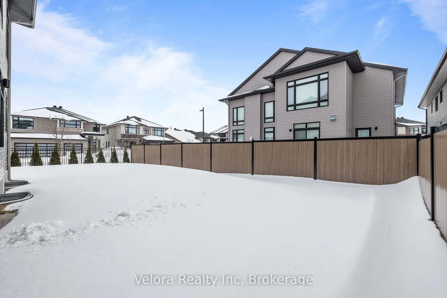Additional image 13 of 970 Islington Way