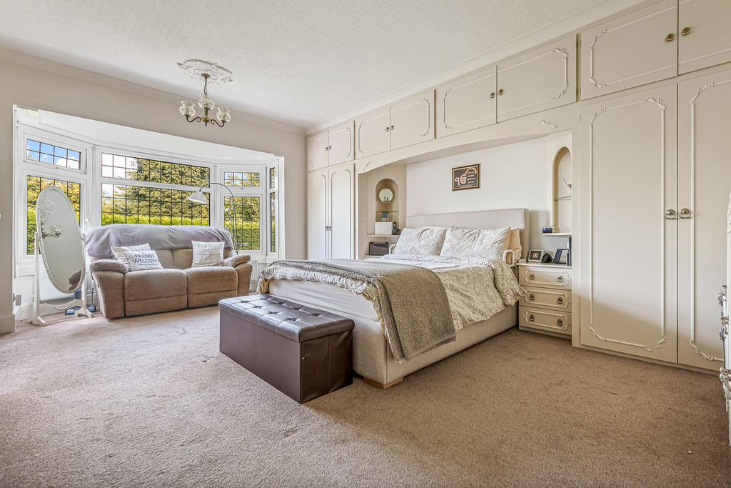 Additional image 12 of 6 bed detached house for sale5 Birches Road, Codsall WV8