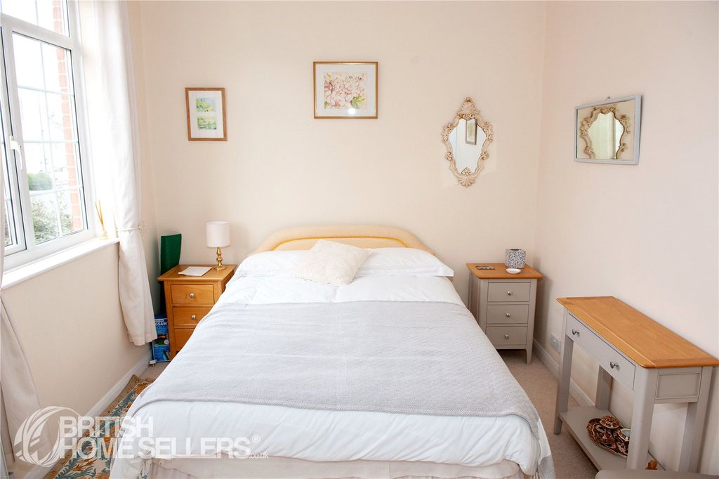 Additional image 9 of 3 bed town house for saleQueen's Grove, Southsea, Hampshire PO5
