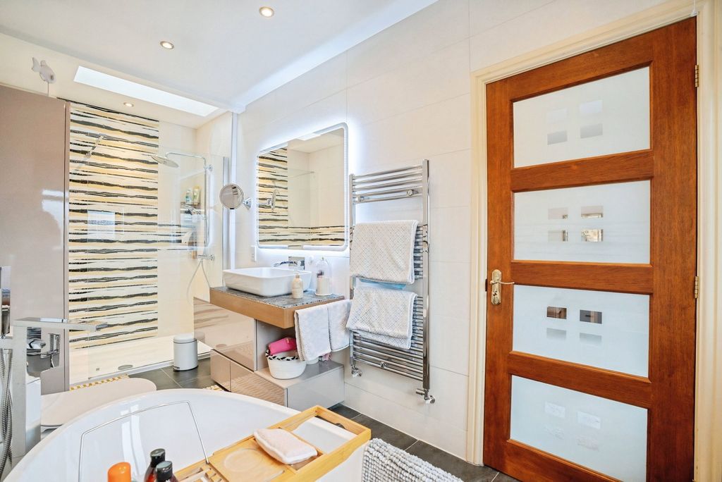 Additional image 35 of 4 bed detached house for saleHough Green Road, Widnes WA8