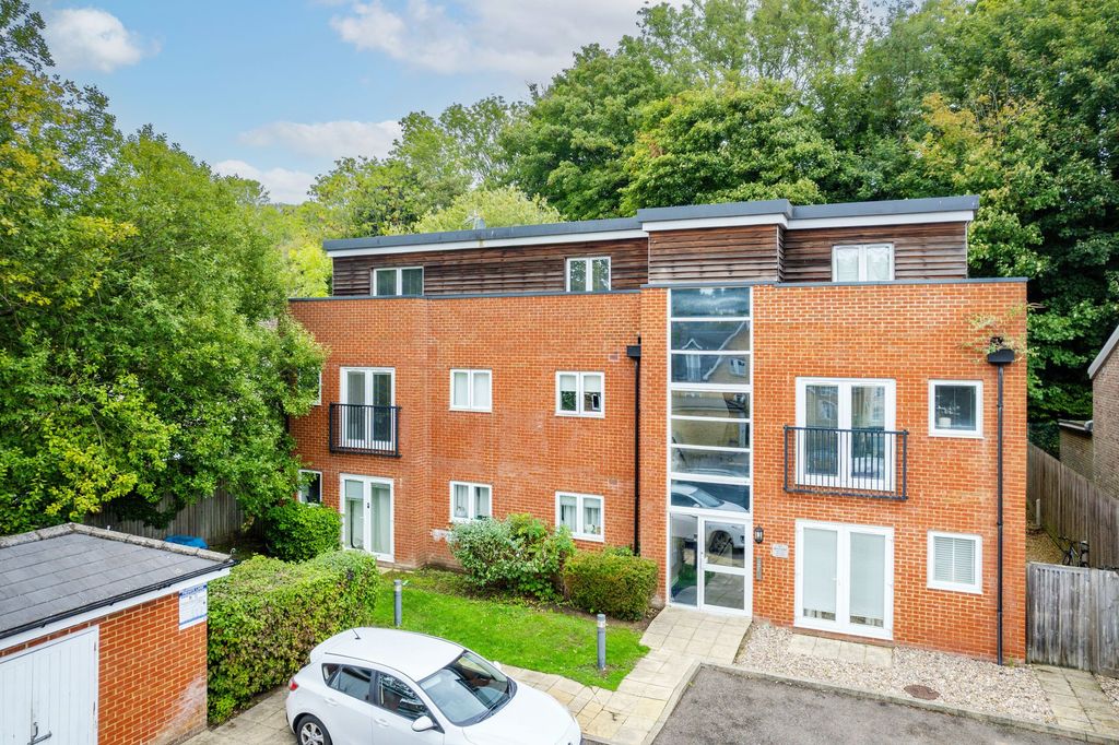 Additional image 7 of 1 bed flat for saleGodstone Road, Whyteleafe CR3