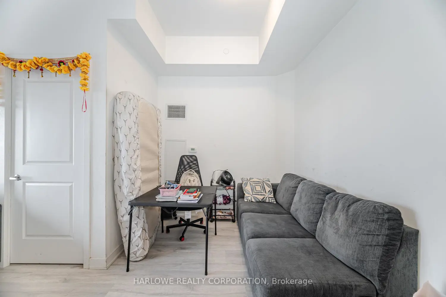 Additional image 3 of 4655 Metcalfe Avenue 204
