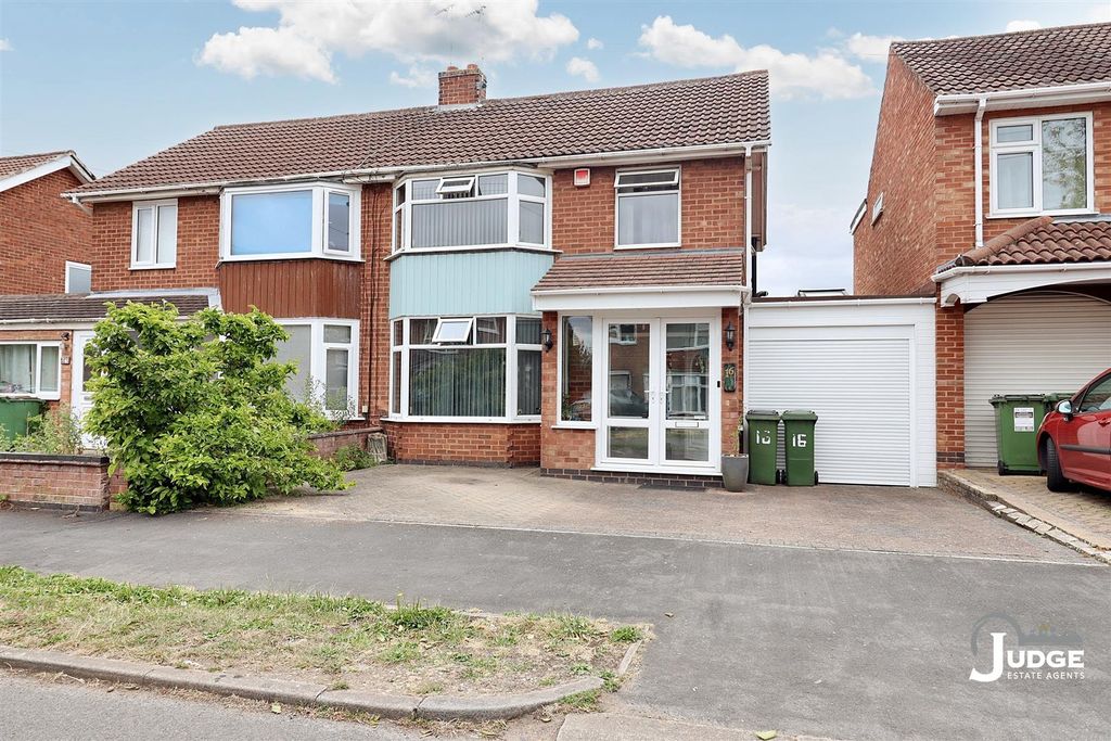 3 bed semi-detached house for saleLedwell Drive, Glenfield, Leicester LE3
