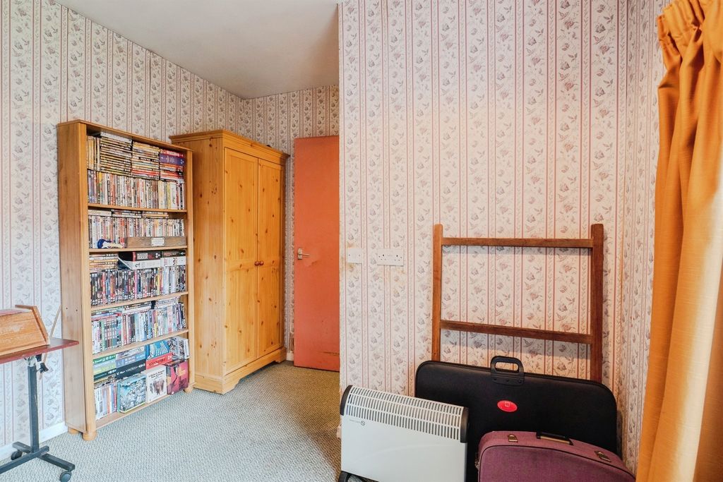 Additional image 11 of 4 bed semi-detached house for saleHermitage Road, Loughborough LE11