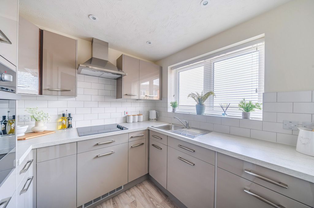 Additional image 5 of 1 bed flat for saleSpitfire Lodge, Belmont Road, Southampton SO17