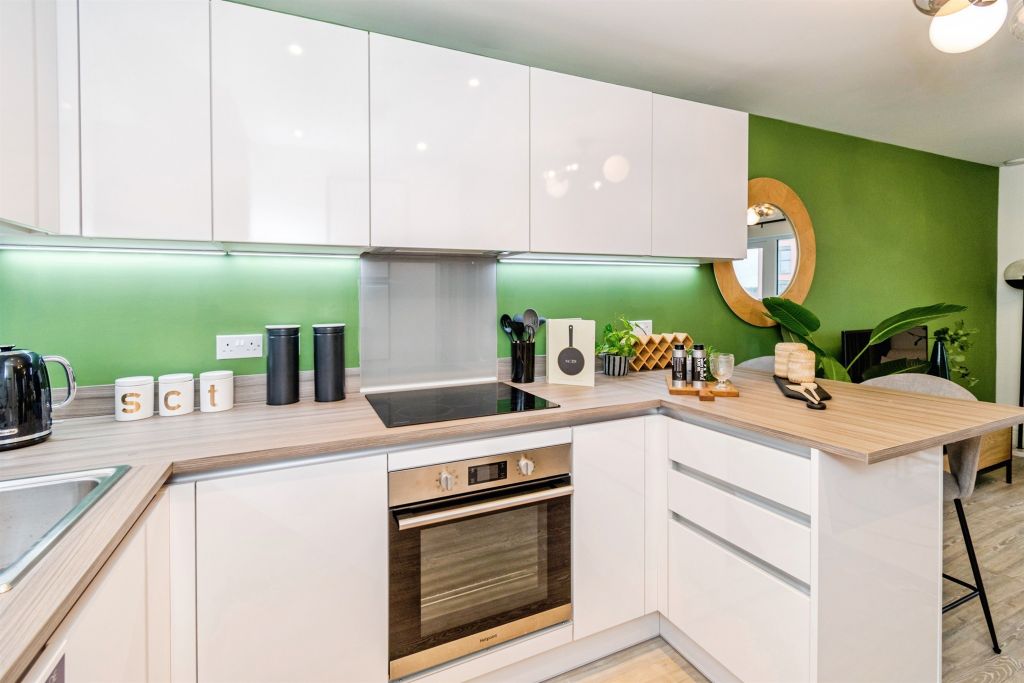 Additional image 12 of 1 bed flat for saleGranada House, Southampton SO14