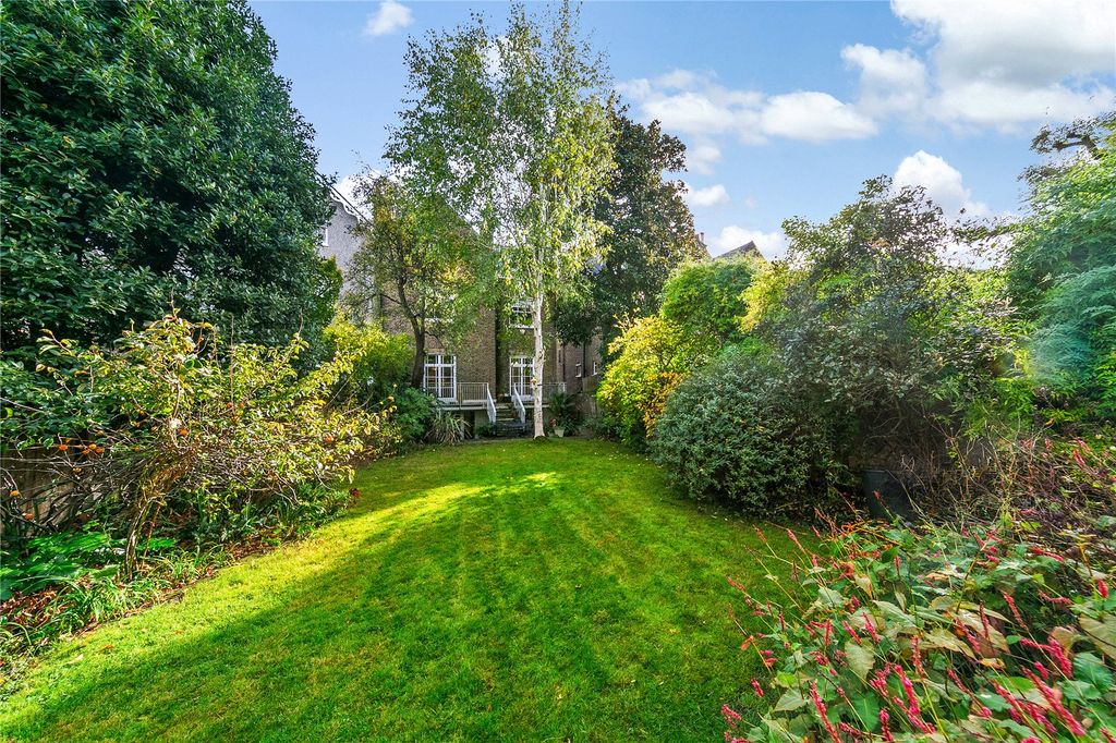 Additional image 7 of 6 bed semi-detached house for saleQueens Road, Richmond TW10