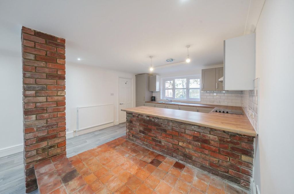 Additional image 3 of 4 bed property for saleTattershall Road, Kirkstead, Woodhall Spa LN10