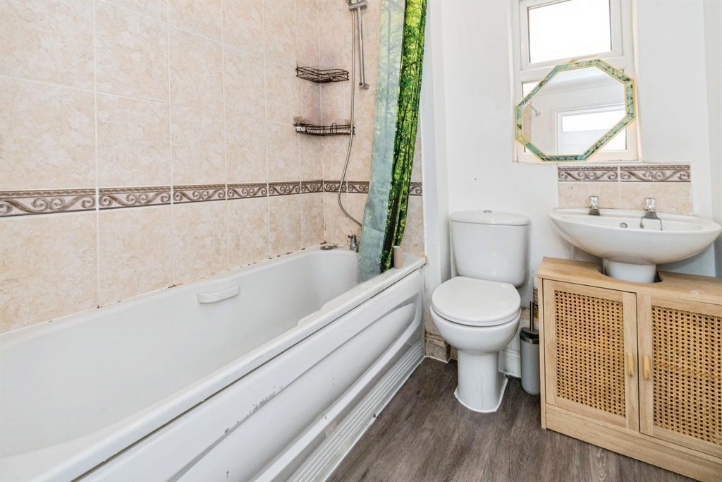 Additional image 10 of 1 bed flat for saleSt. Denys Road, Southampton SO17