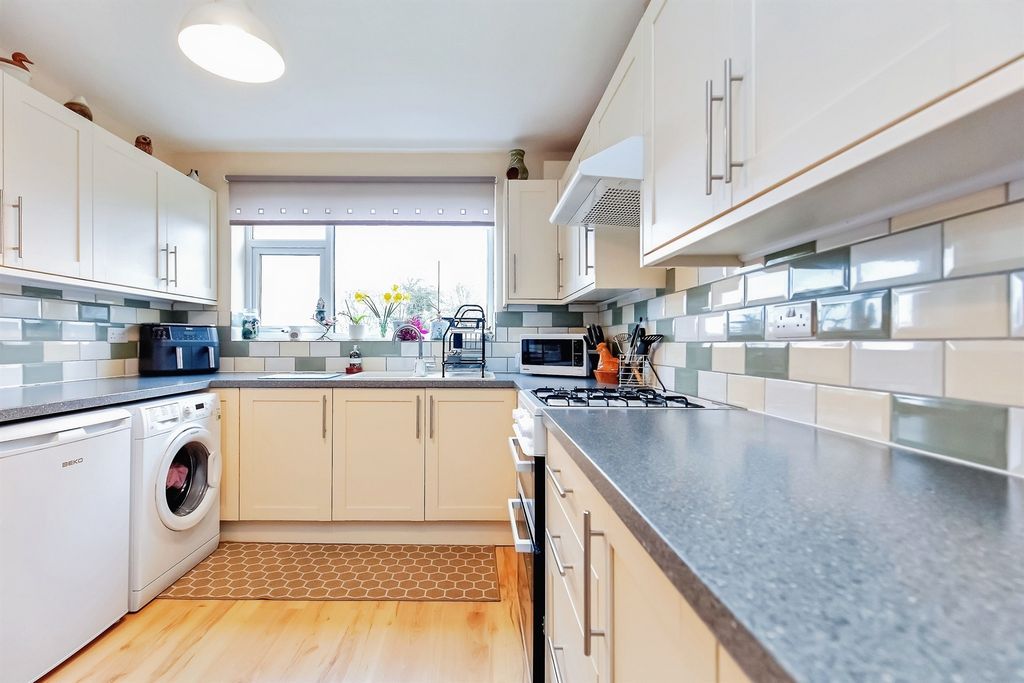 Additional image 4 of 3 bed semi-detached house for saleArden Way, Market Harborough LE16