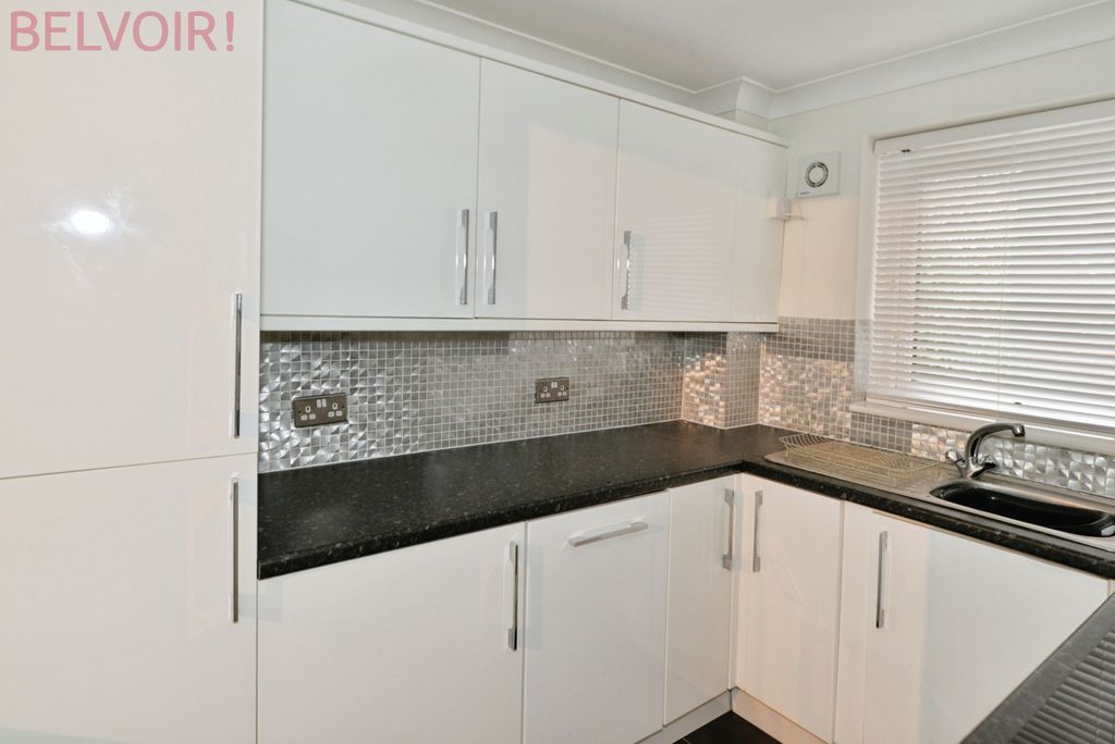 Additional image 5 of 2 bed flat for saleNorthlands Road, Southampton SO15