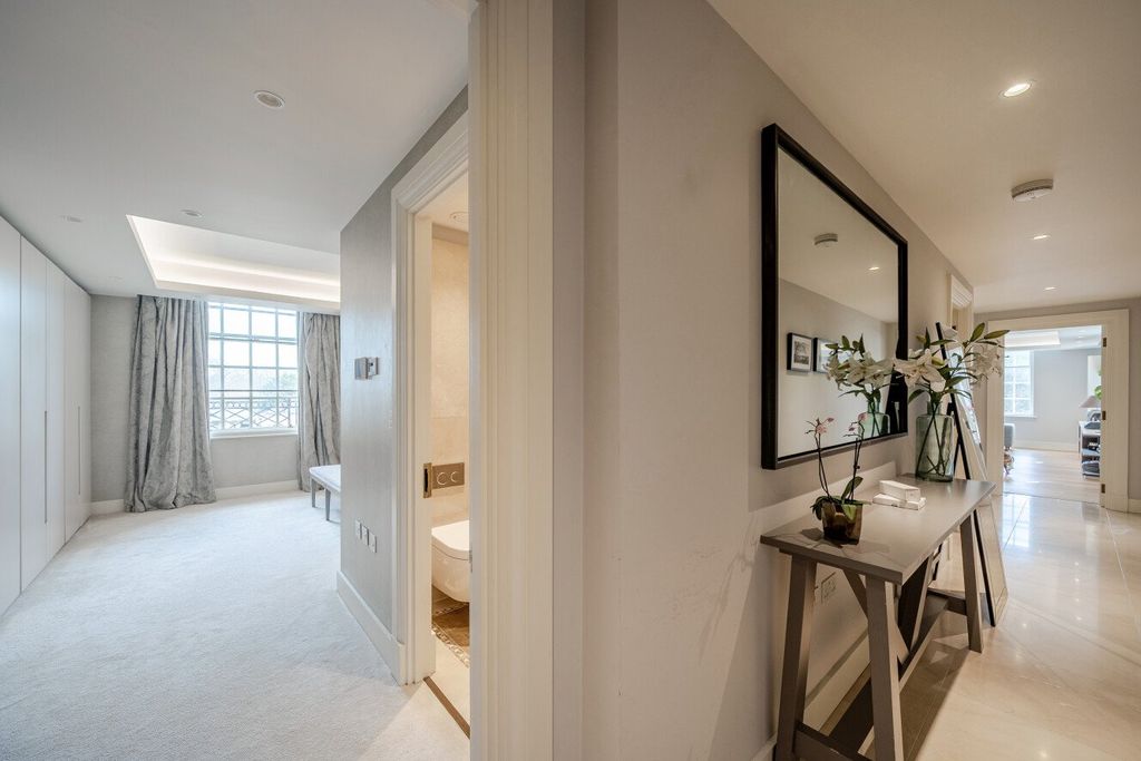 Additional image 7 of 2 bed flat for saleRichmond Hill, Richmond TW10