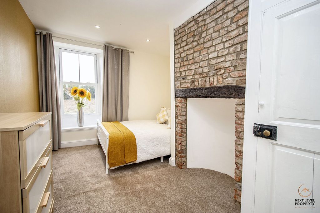 Additional image 25 of 8 bed detached house for saleBroadend Road, Wisbech PE14