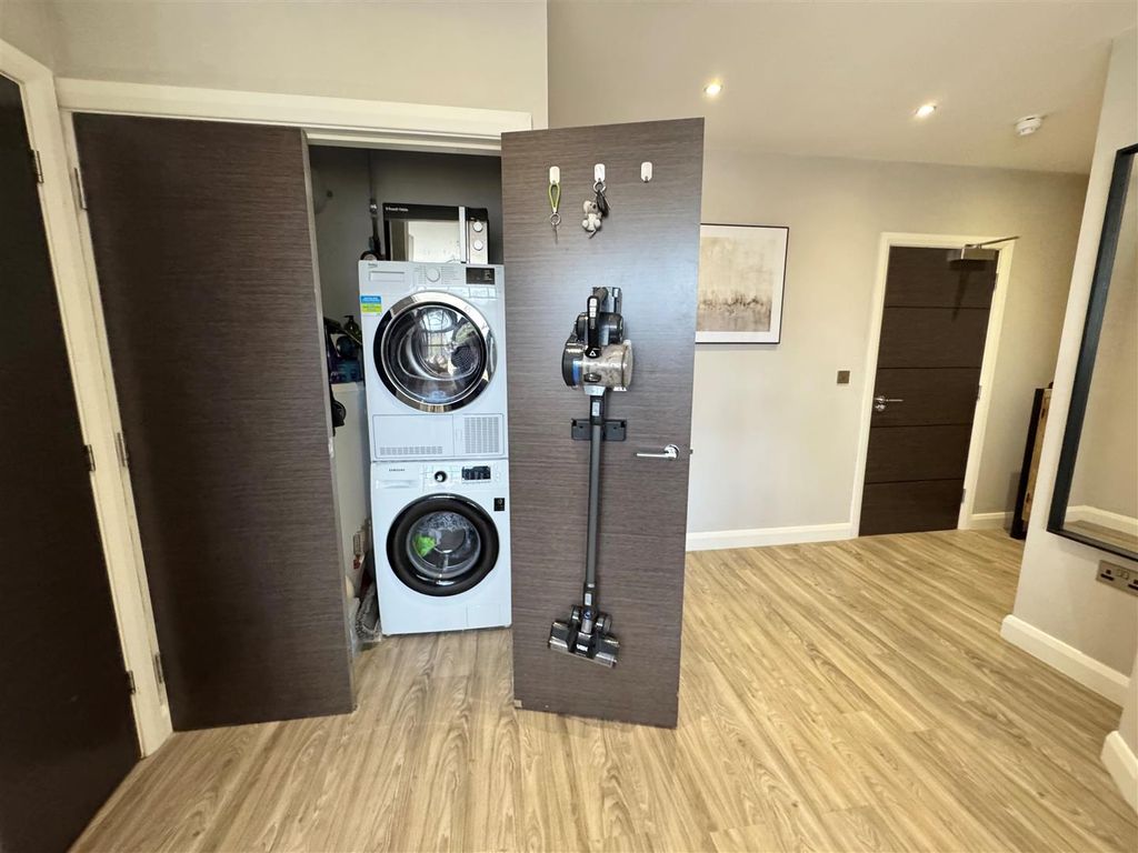 Additional image 7 of 1 bed flat for sale14 Bollin Heights, 3 Macclesfield Road, Wilmslow SK9