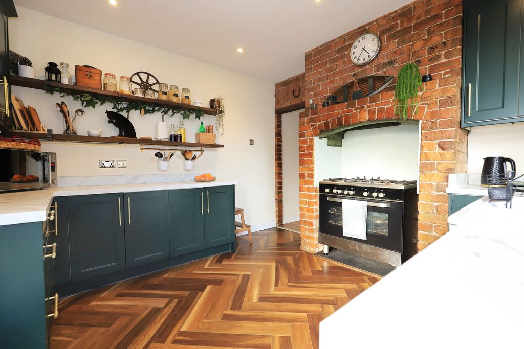 Additional image 13 of 5 bed detached house for saleSandbeds Road, Willenhall WV12