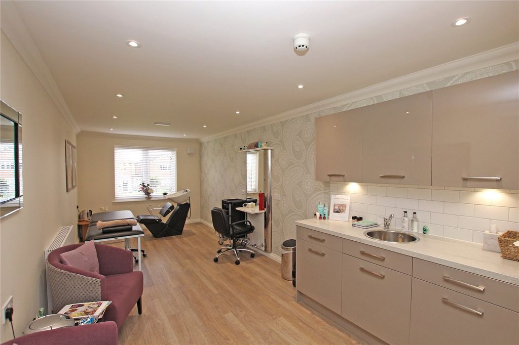 Additional image 12 of 1 bed flat for saleSpitfire Lodge, Belmont Road, Southampton SO17