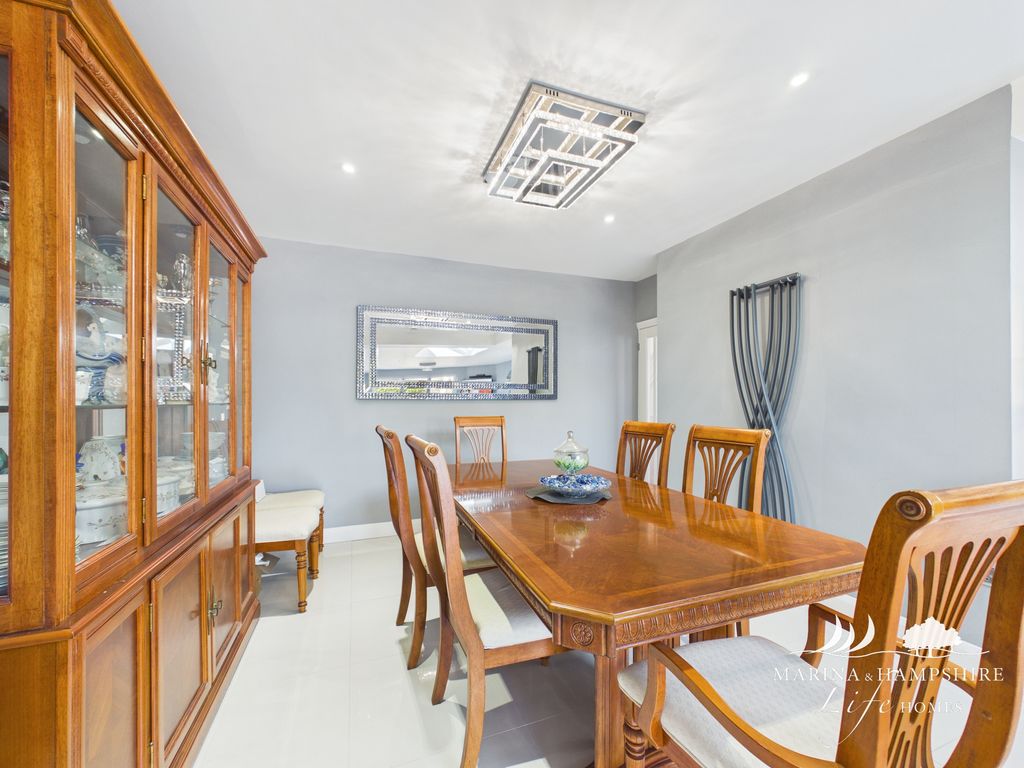 Additional image 15 of 3 bed semi-detached house for saleCentral Road, Drayton, Portsmouth PO6