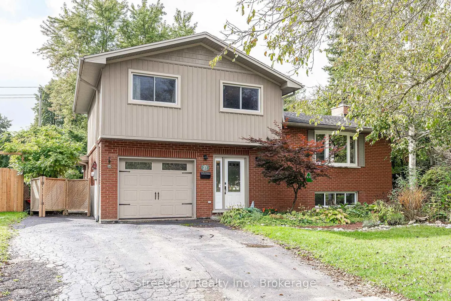 Additional image 18 of 27 Riehl Court