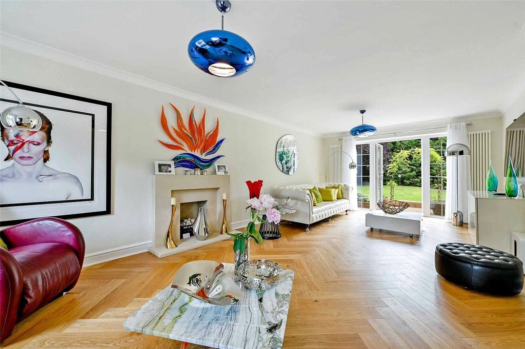 Additional image 2 of 5 bed detached house for saleIllingworth, Windsor, Berkshire SL4