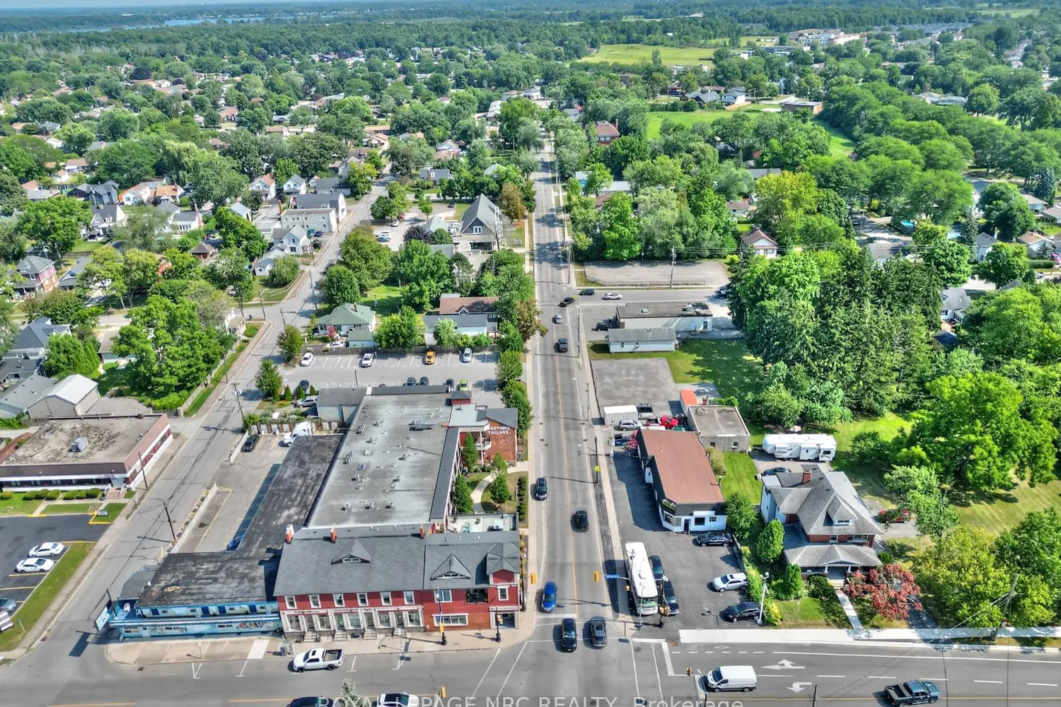 Additional image 18 of 3758 Main Street