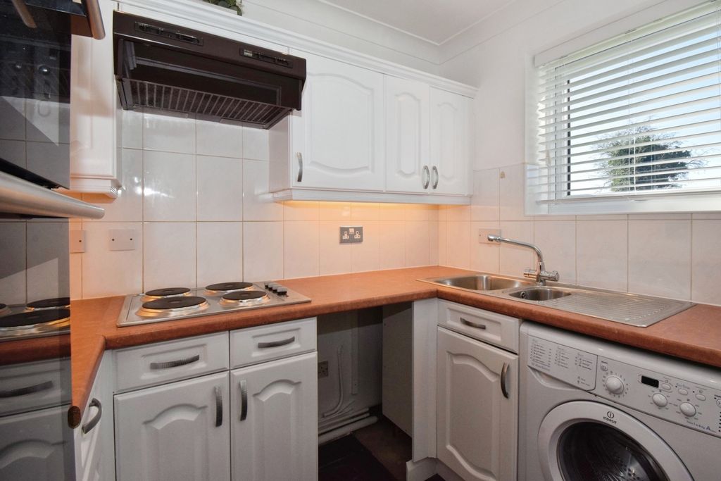 Studio for saleSpinney Halt, Whetstone, Leicester, Leicestershire LE8 photo 5