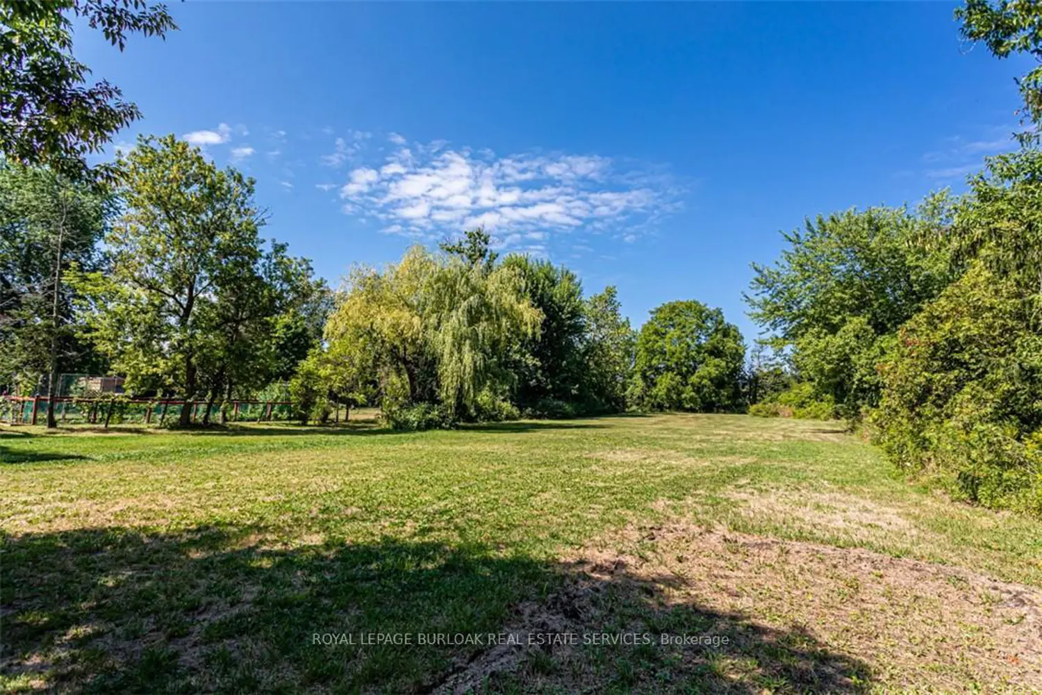 Additional image 18 of 2712 Upper James Street