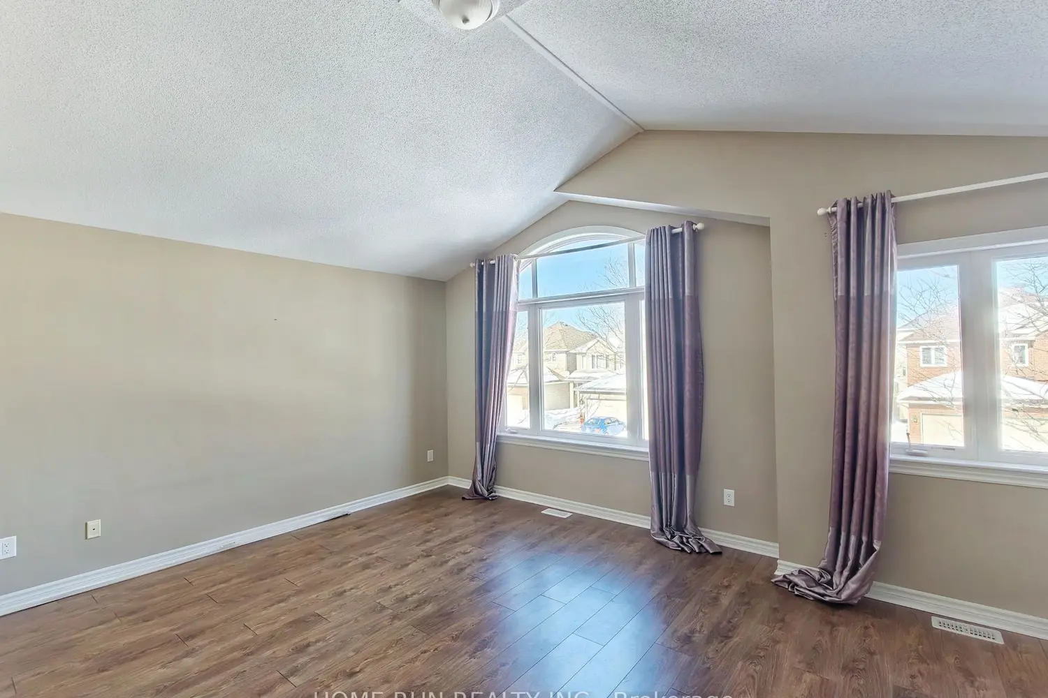 Additional image 7 of 75 Polo Lane