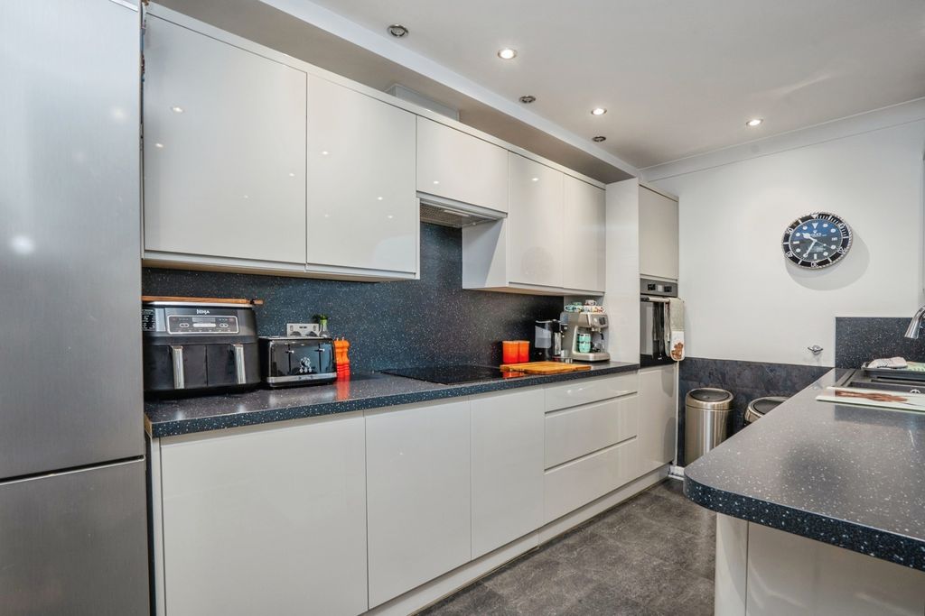 Additional image 2 of 4 bed terraced house for saleMeon Road, Southsea, Hampshire PO4