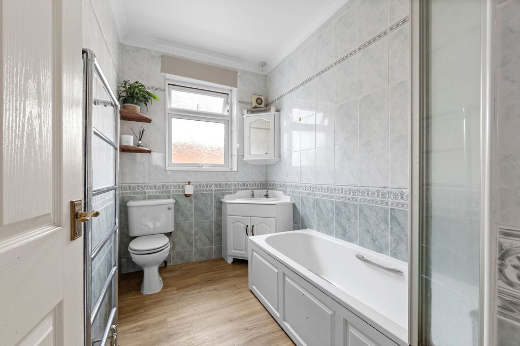 Additional image 24 of 3 bed detached house for saleHilltop Road, Whyteleafe CR3