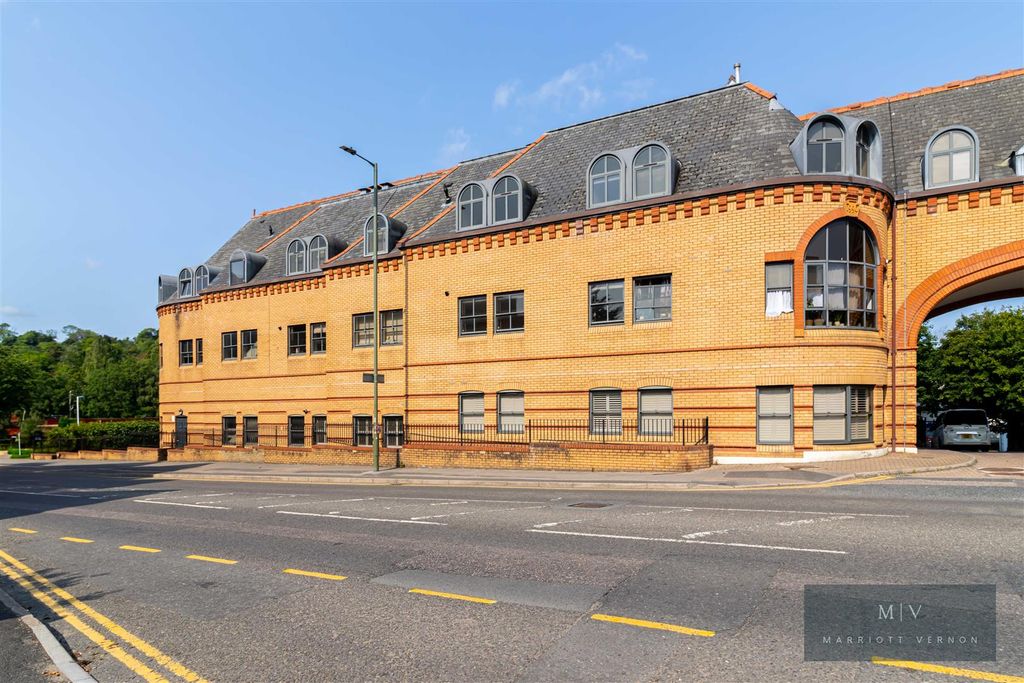 Additional image 10 of 1 bed flat for saleWhyteleafe Hill, Whyteleafe CR3