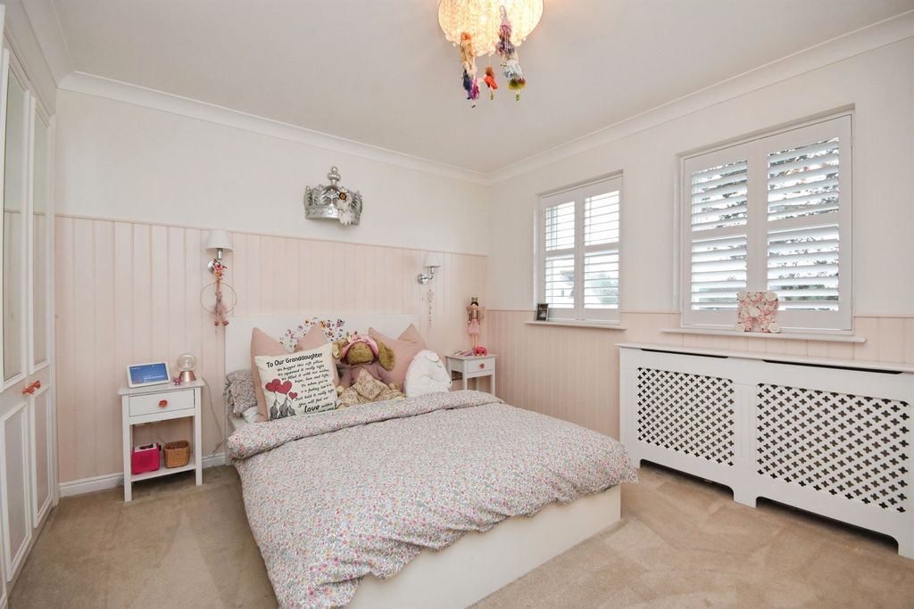 Additional image 14 of 5 bed detached house for saleCranfield Park Road, Wickford SS12