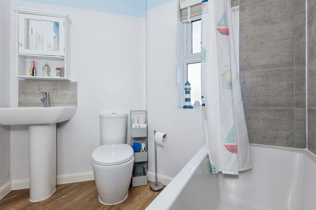 Additional image 18 of 3 bed semi-detached house for saleCooper Crescent, Whetstone, Leicester LE8