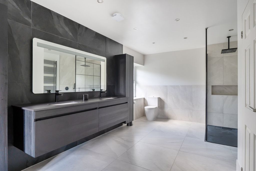 Additional image 22 of 6 bed detached house for salePyrford, Surrey GU22