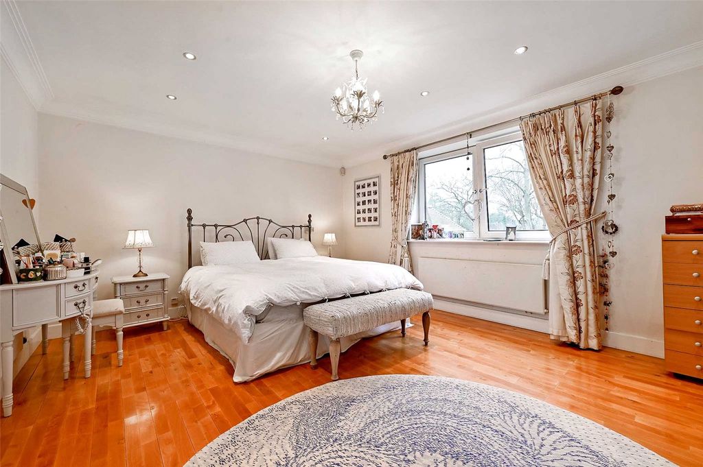 Additional image 8 of 6 bed detached house for saleSt. Leonards Hill, Windsor, Berkshire SL4