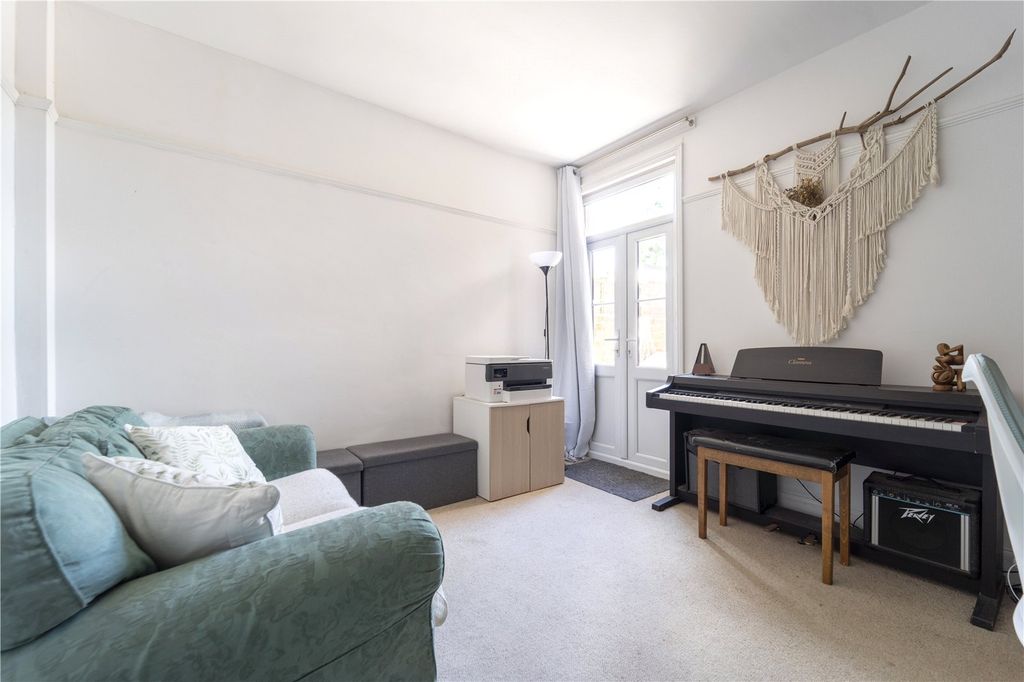 Additional image 5 of 5 bed semi-detached house for saleCharlton Road, Southampton, Hampshire SO15