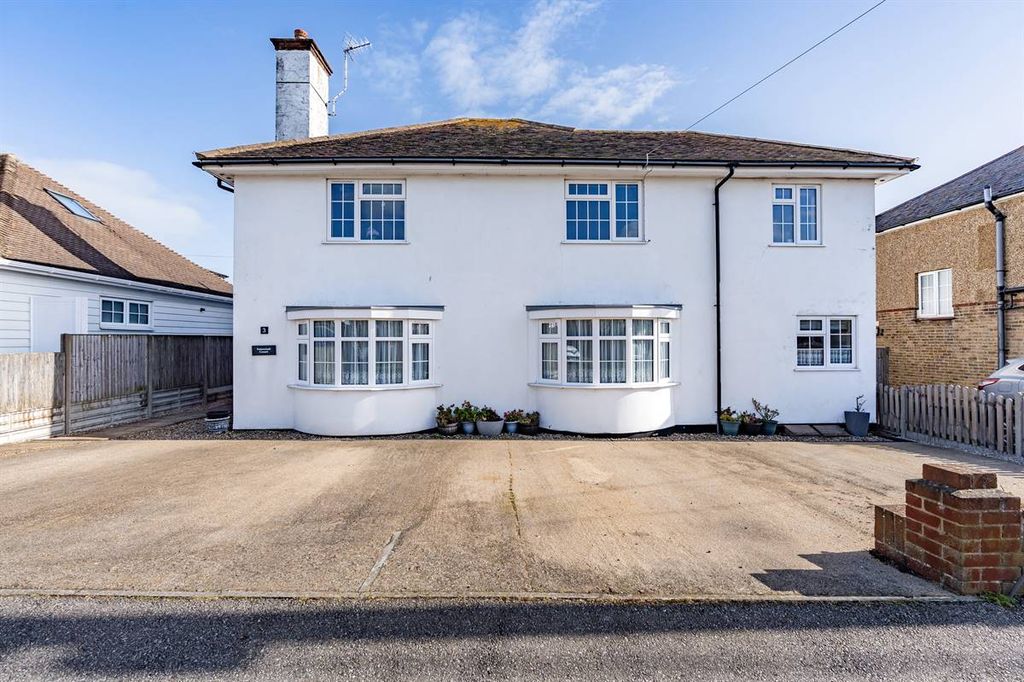 2 bed flat for saleBridgefield Road, Whitstable CT5