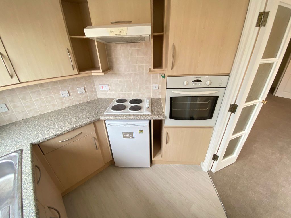 Additional image 5 of 1 bed flat for saleOakley Road, Southampton SO16