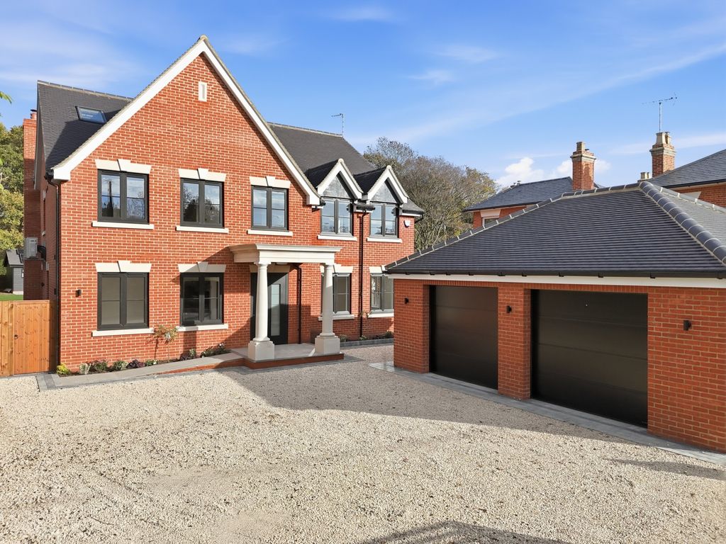 6 bed detached house for saleMaypole Road, Wickham Bishops CM8