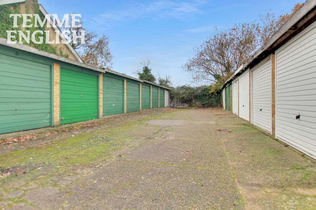 Additional image 16 of 2 bed flat for saleMarket Avenue, Wickford SS12