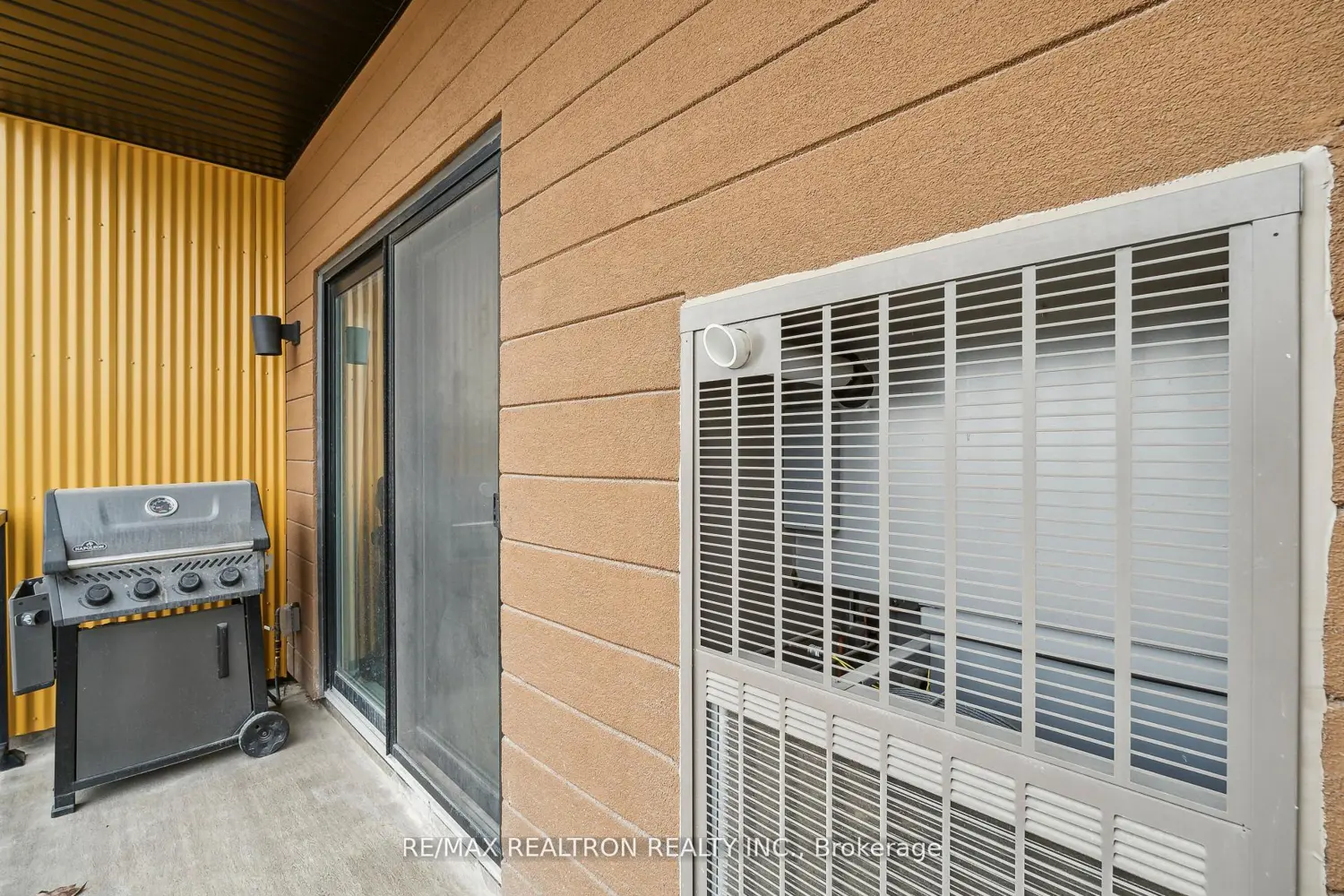 Additional image 18 of 8 Culinary Lane 307
