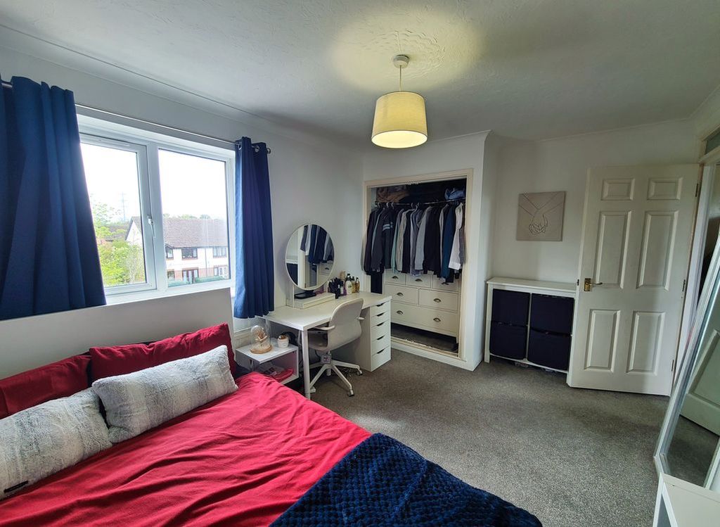 Additional image 10 of 1 bed flat for saleTop Floor Flat, Brunel Road, Southampton SO15
